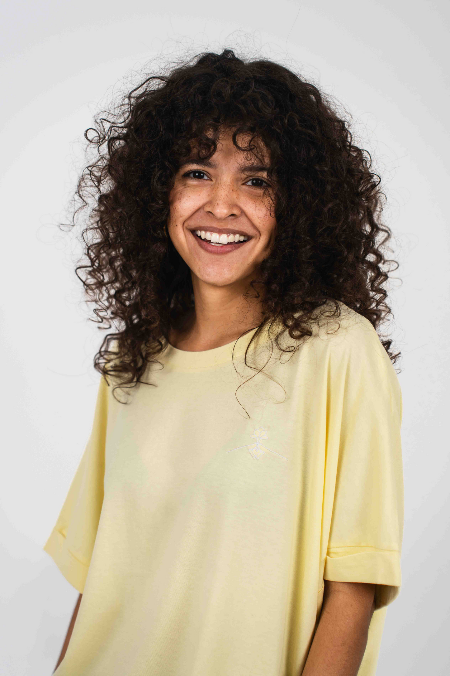 Camiseta oversize manga murciélago - Amarillo Fresco