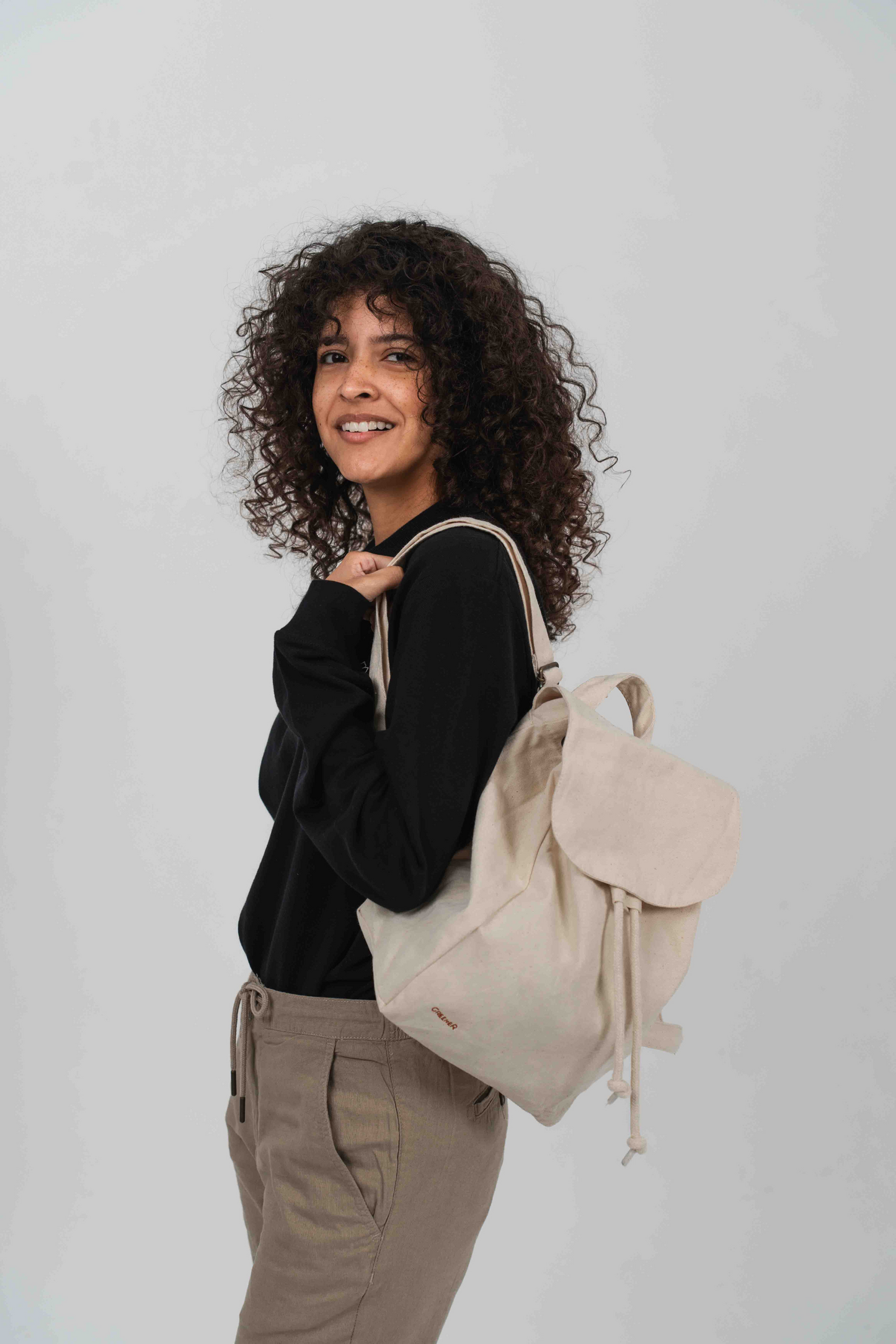 Mochila ligera cierre con cuerda - Natural