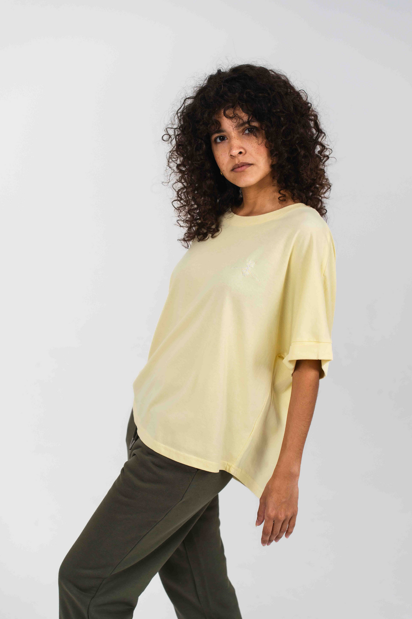 Camiseta oversize manga murciélago - Amarillo Fresco