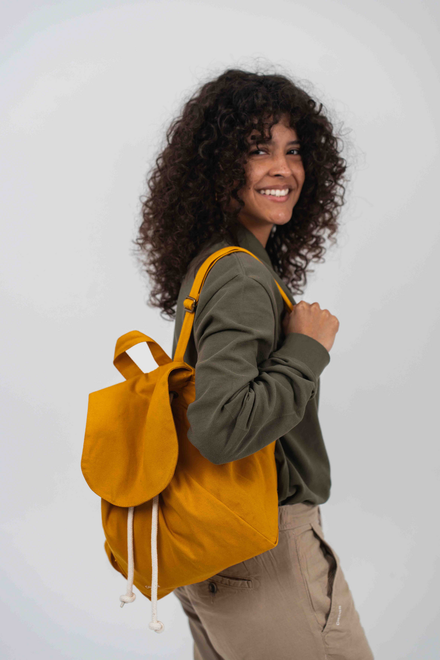 Mochila solapa cierre con cuerda - Mango Late