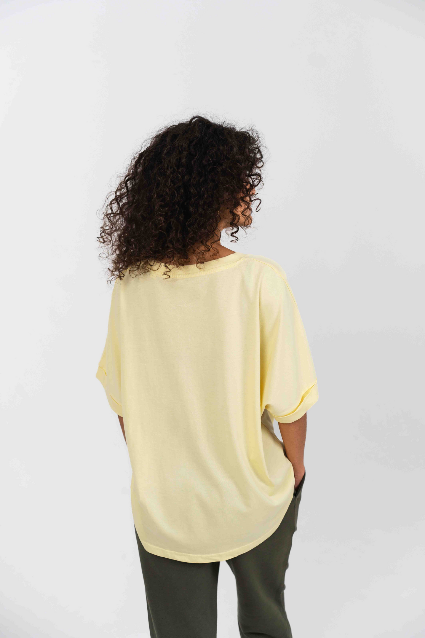 Camiseta oversize manga murciélago - Amarillo Fresco