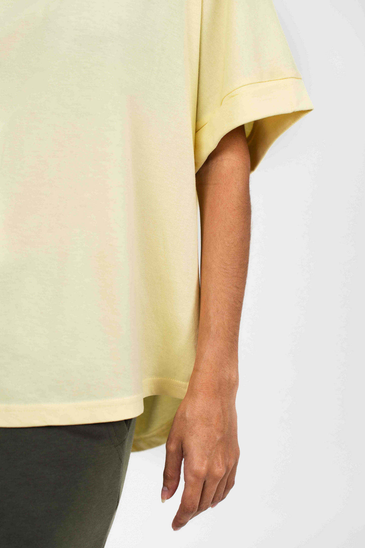 Camiseta oversize manga murciélago - Amarillo Fresco