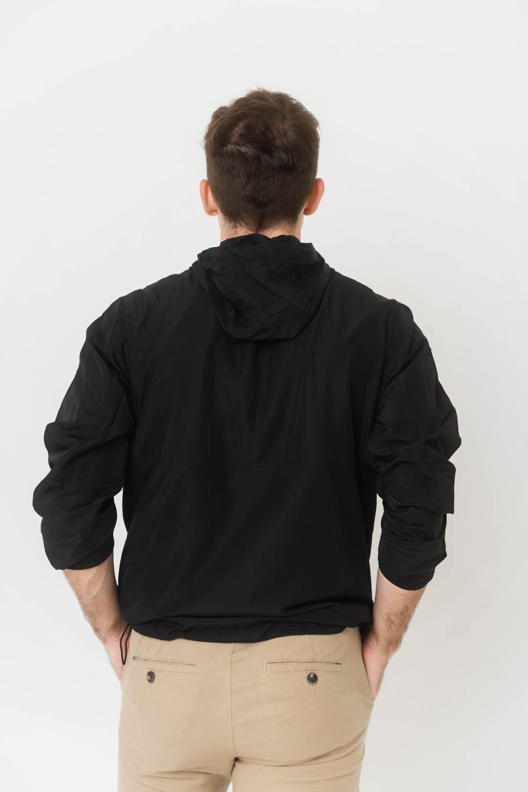 Cortavientos ligero reciclado capucha - Negro