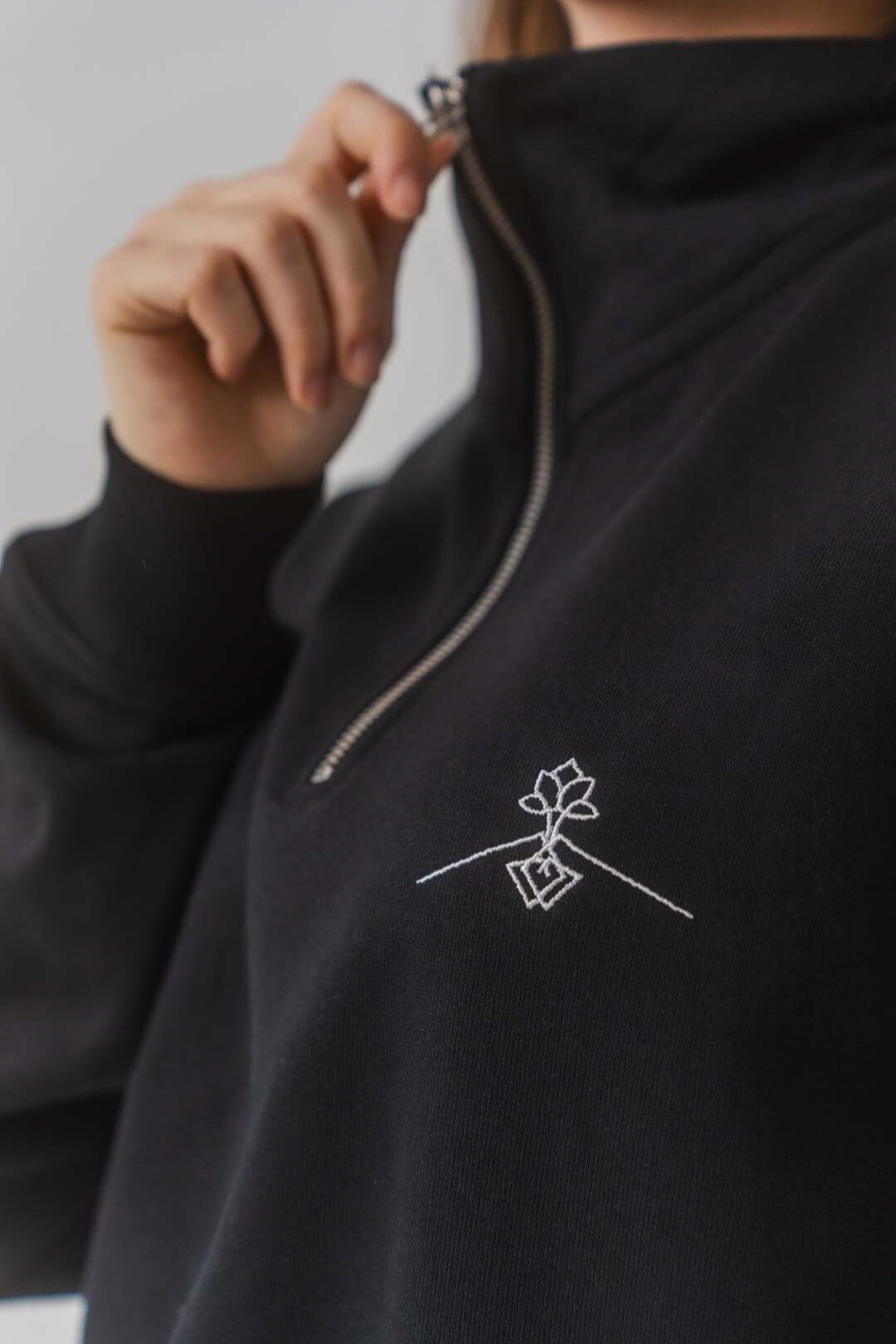 Sweat col zippé 100% coton biologique - Noir