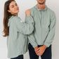 abrigo-cortavientos-poliester-reciclado-azul-Greener-01