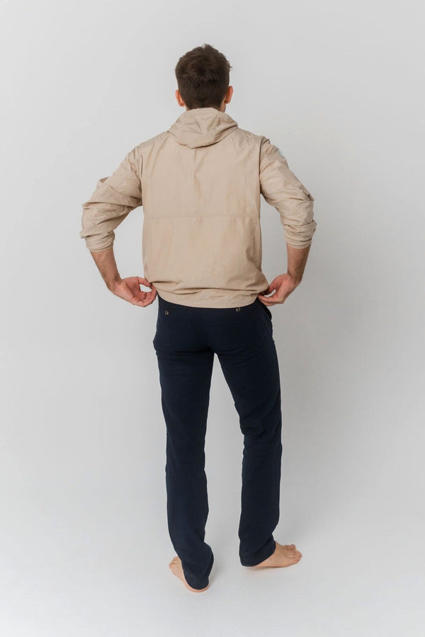 abrigo-cortavientos-poliester-reciclado-beige-Greener-05