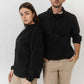 abrigo-cortavientos-poliester-reciclado-negro-Greener-05