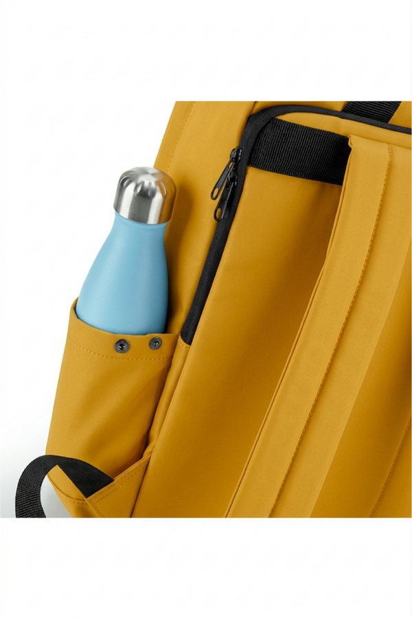 mochila-poliester-reciclado-mostaza-Greener-03